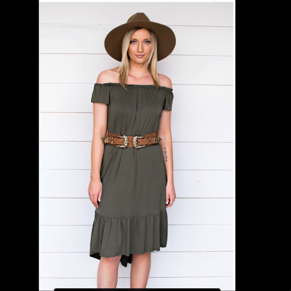 Apricot Lane Off the shoulder ruffle midi dress